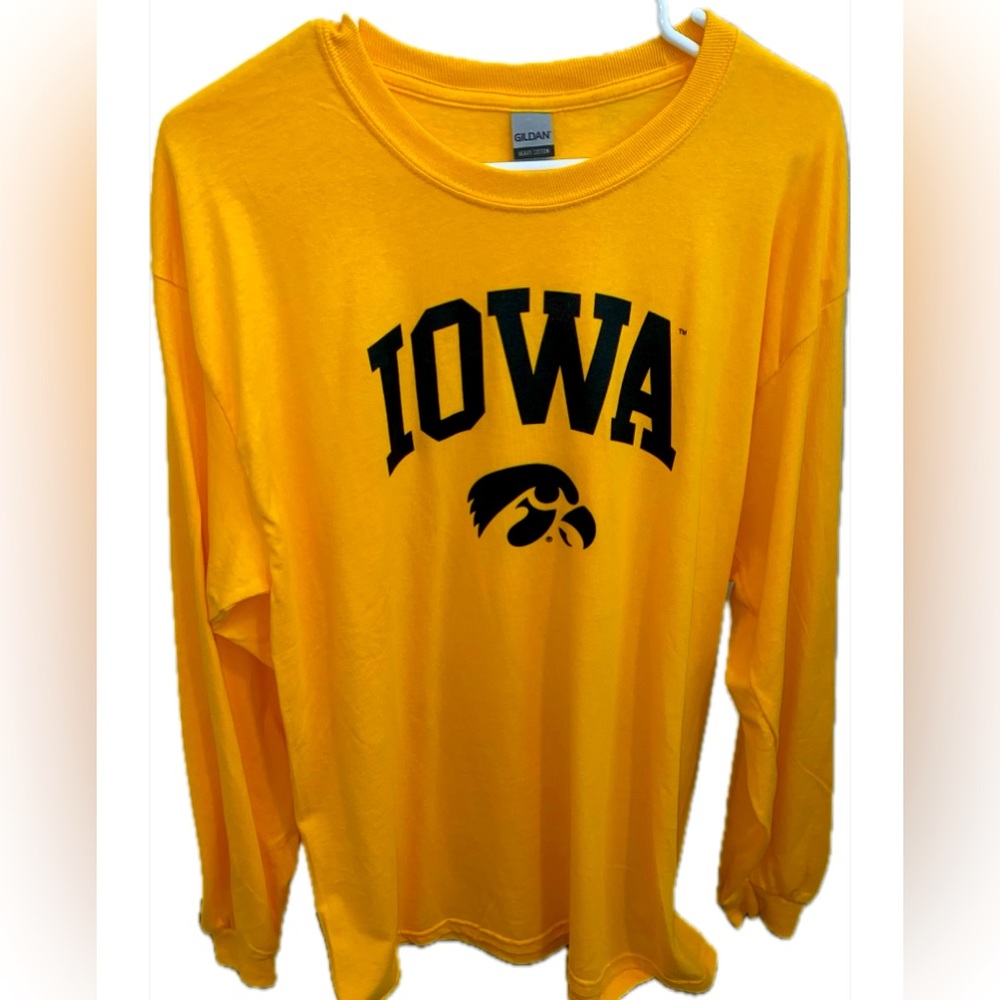 Men’s Iowa Hawkeyes Long Sleeve Shirt Size Large